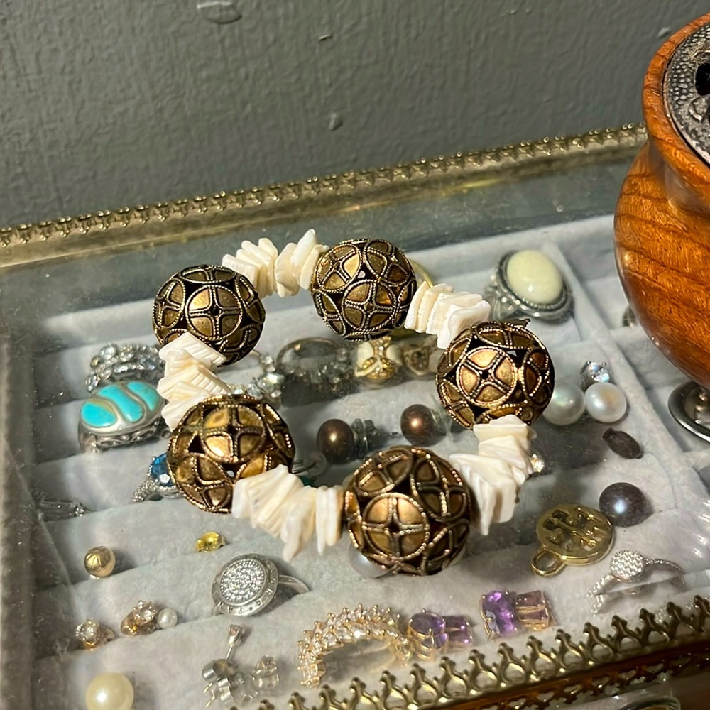 Lucky brand bracelet